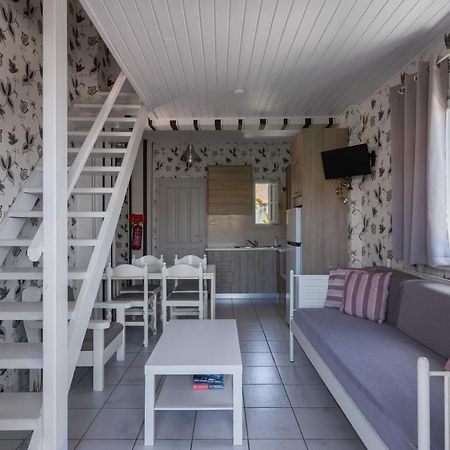 Potamaki Studios & Apartments Stoúpa Esterno foto